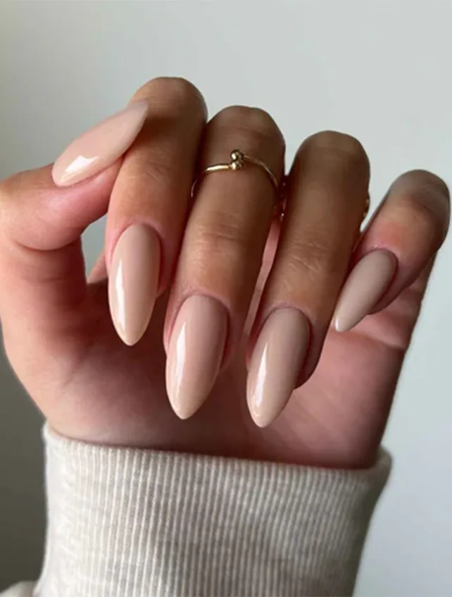 glamrdip neutral nails