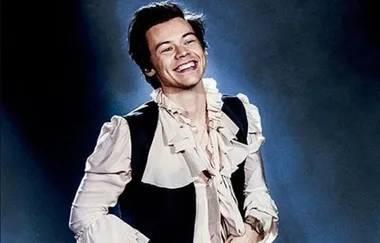 A student designed Harry Styles’ sexy pirate look