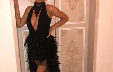 A girl made an EPIC prom dress from a 4 dollar LBD and we’re in shock