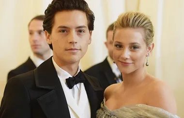 Sound the alarms, Lili Rienhart and Cole Sprouse just walked the red carpet together