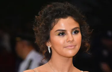 Selena Gomez gets called out for blackface, and WTF was she thinking!?