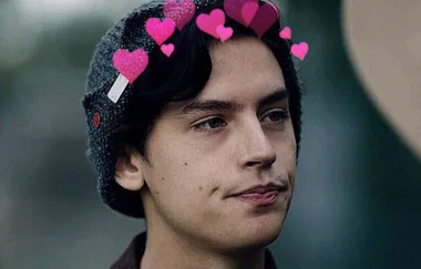 This picture confirms Jughead’s death on Riverdale and don’t @ us!!