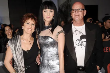 Katy Perry apologises to her parents for putting them “through hell and back”