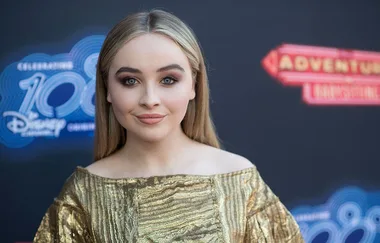 Sabrina Carpenter deletes all her social media posts and fans are worried