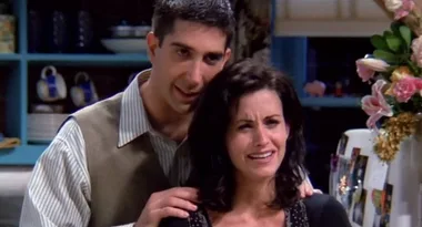 This latest fan theory about Ross and Monica has the internet divided