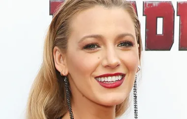 Blake Lively dressed as Deadpool on the premiere red carpet