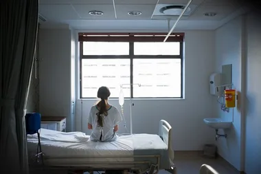 24-year-old blogger loses battle with cancer
