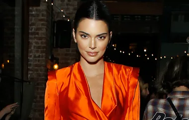 Kendall Jenner has uploaded a full-frontal topless photo on Instagram and we be SHOOK