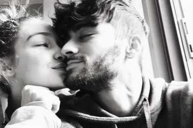 Guys, Zayn and Gigi are BACK ON!!