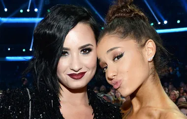 Fans have found an Ariana Grande and Demi Lovato hybrid doppelganger and it’s LIT