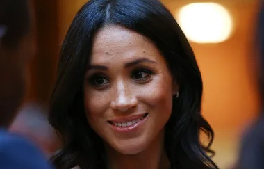 Meghan Markle makes a really offensive gesture to the Queen by accident