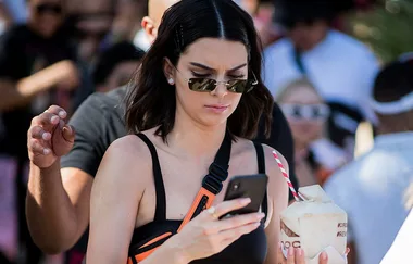Uh-oh! Your nude photos aren’t safe if you have a Samsung!