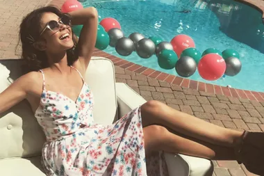 Why everyone is loving Sarah Hyland’s latest bikini snap