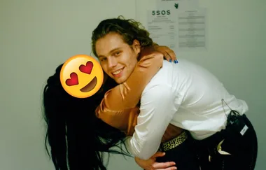 Luke Hemmings has gone Instagram official with his new girlfriend