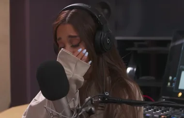 Ariana Grande completely breaks down on radio talking about Manchester