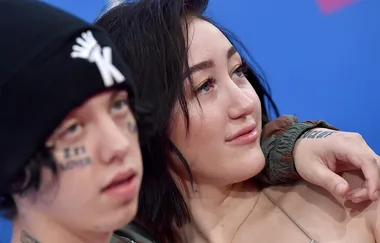 There is A LOT of drama going down with Noah Cyrus and her boyfriend right now