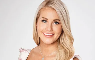 Bachelorette Ali Oetjen has orange hair now!