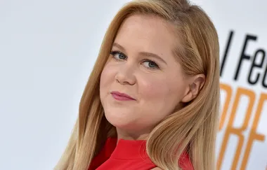 Amy Schumer reveals she’s pregnant with her first child