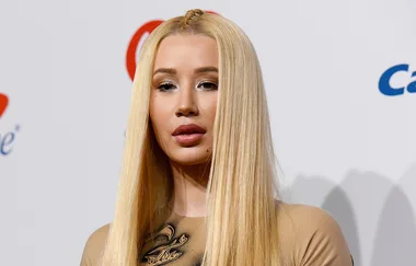 Iggy Azalea is completely unrecognisable with her new face