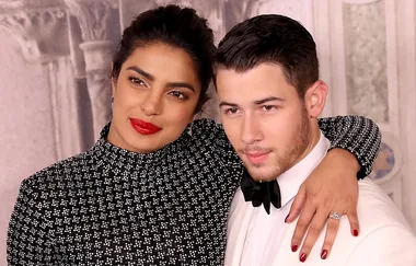You have to see the first text message Nick Jonas ever sent Priyanka Chopra