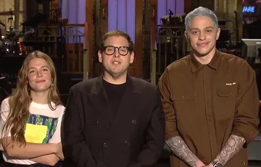 Pete Davidson just made fun of Ariana Grande *again* on SNL