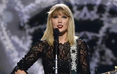 BREAKING: Taylor Swift Just Confirmed Her World Tour