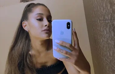 Ariana Grande has a HUGE hair transformation