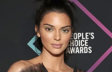 Kendall Jenner perfectly demonstrates how to wear this season’s trickiest beauty trend