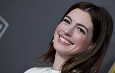 Anne Hathaway has dyed her hair a fiery red