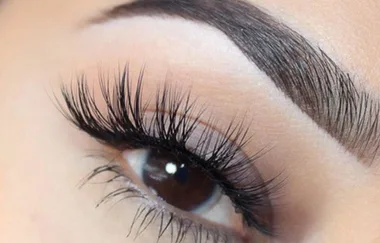 Simple tips for removing eyelash extensions at home