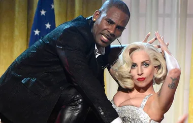 Lady Gaga shares an emotional apology following R. Kelly controversy