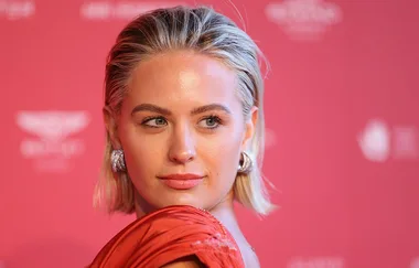 Jesinta Franklin chops off all her hair!
