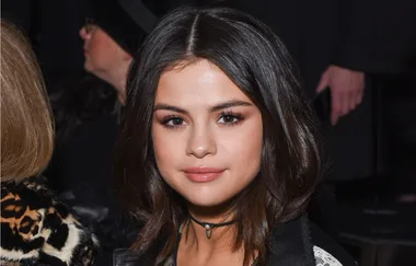 Selena Gomez Tries Vegemite For The First Time And Yep, She Doesn’t Like It