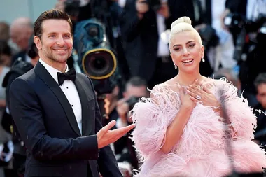 Lady Gaga just brought Bradley Cooper on stage to perform ‘Shallow’!!!