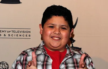 Modern Family Star Rico Rodriguez Tragically Loses His Dad