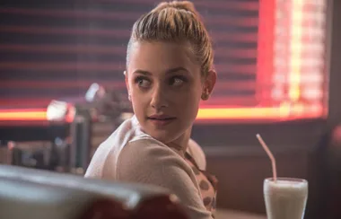 This ‘Riverdale’ Fan Theory About Betty Will 100% Freak You Out