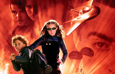 The Girl From ‘Spy Kids’ Is All Grown Up & Her Bae Is A MAJOR Hottie!
