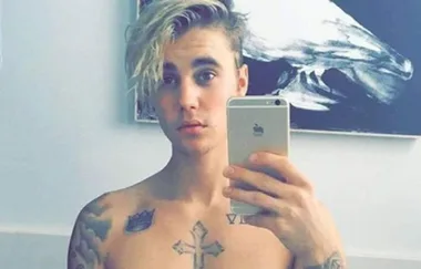 Justin Bieber Dancing Shirtless With This Grandma Is The Cutest Thing You’ll See Today