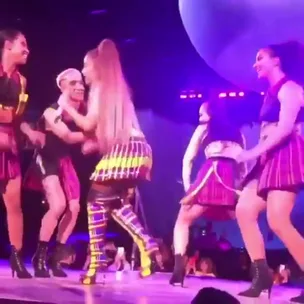 WATCH: Ariana Grande performs “thank u, next” during her Sweetener World Tour