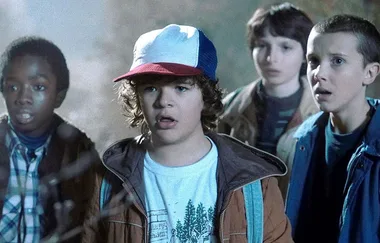 ‘Stranger Things’ Actor Just Took A Yearbook Photo With A Fan And THIS Is Goals
