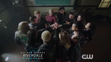 Riverdale Sneak Peek: Betty confronts the Gargoyle King