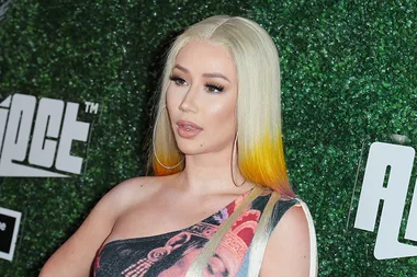 Iggy Azalea deletes all social media after nude photo leak