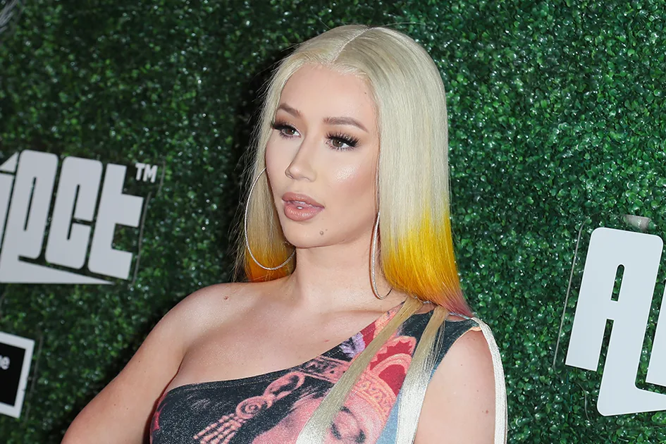 Iggy Azalea deletes all social media after nude photo leak | Girlfriend