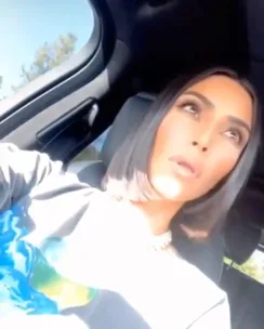 Kim Kardashian shows off her real hair
