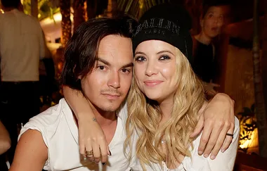 Finally, proof that Tyler Blackburn and Ashley Benson were DOIN’ IT!