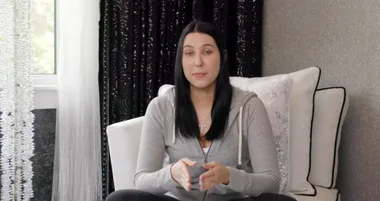 Jaclyn Hill explains why her lipsticks were ‘contaminated’