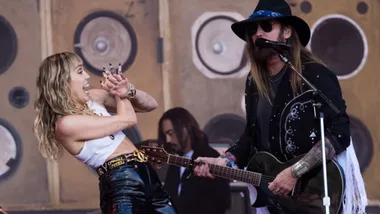 WATCH: Miley Cyrus sings “Old Town Road” with Bill Ray Cyrus and Lil Nas X