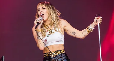 Miley Cyrus under attack for controversial “virginity” comment