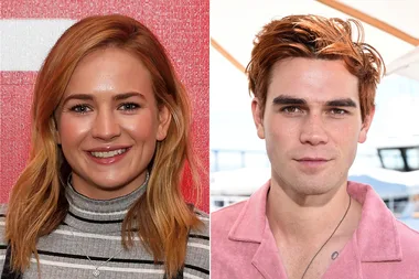 KJ Apa and Britt Robertson shared a kiss at Comin Con