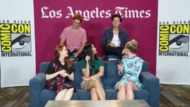 Lili Reinhart snapping at Cole Sprouse at Comic Con